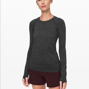 NWOT Lulu swiftly speed long sleeve